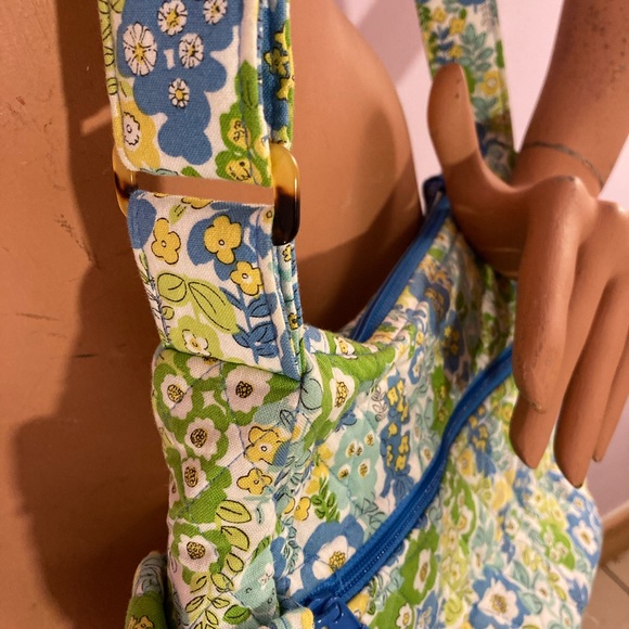 Floral Vera Bradley Crossbody Purse - Picture 3 of 10